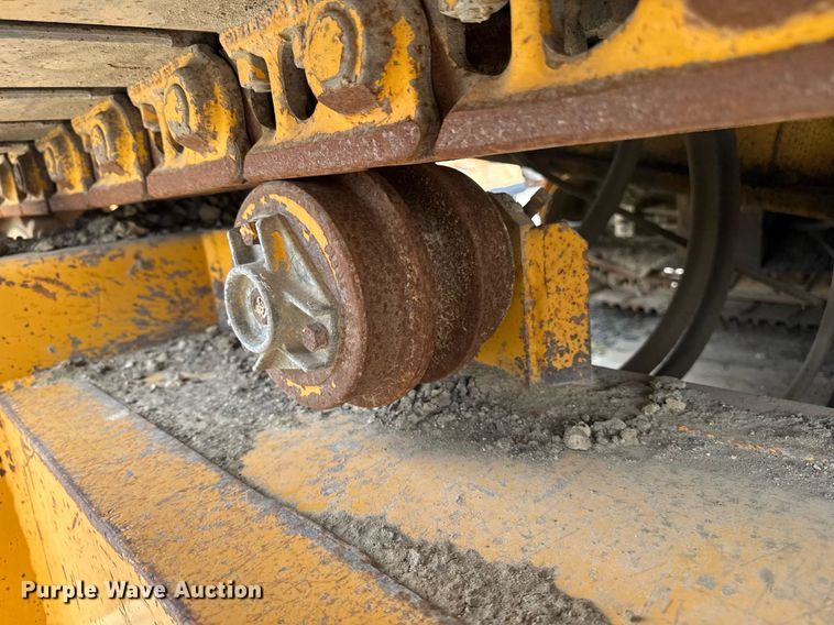 image for item DV2656 Gomaco 9500 trimmer