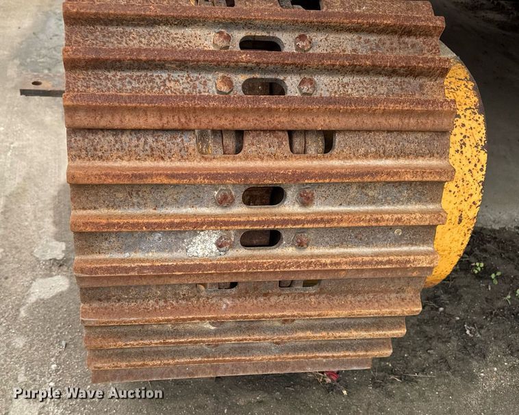 image for item DV2656 Gomaco 9500 trimmer