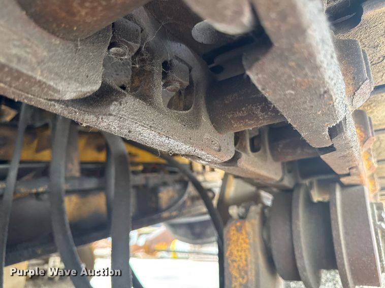 image for item DV2656 Gomaco 9500 trimmer