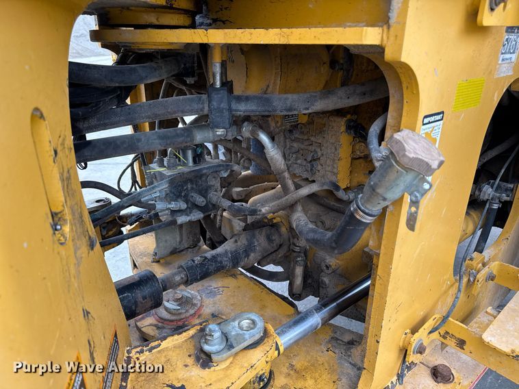 image for item DV2707 2013 John Deere 644K wheel loader