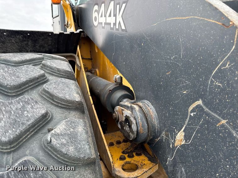 image for item DV2707 2013 John Deere 644K wheel loader