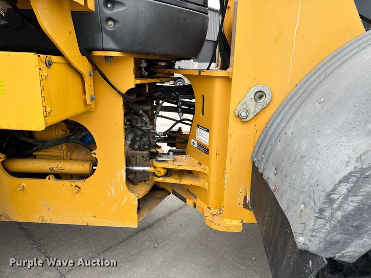 image for item DV2707 2013 John Deere 644K wheel loader