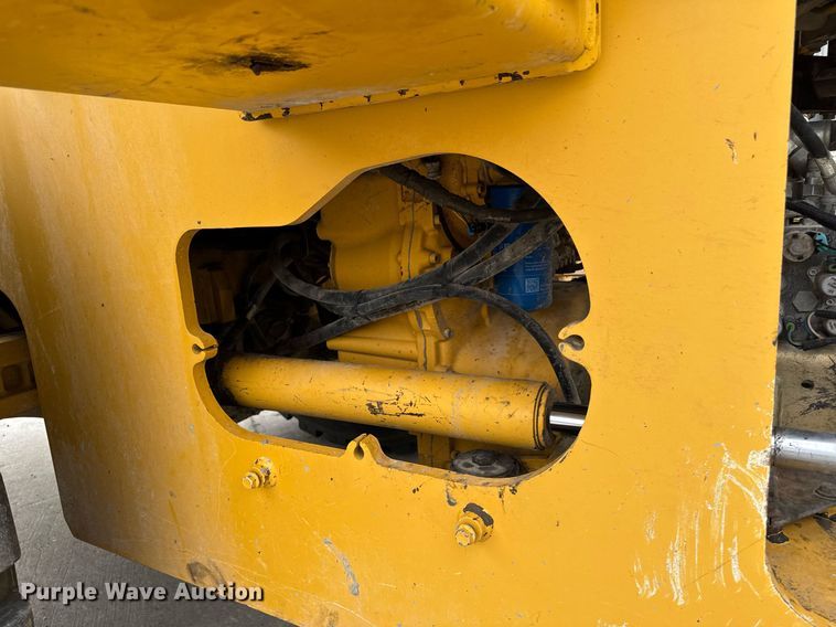 image for item DV2707 2013 John Deere 644K wheel loader