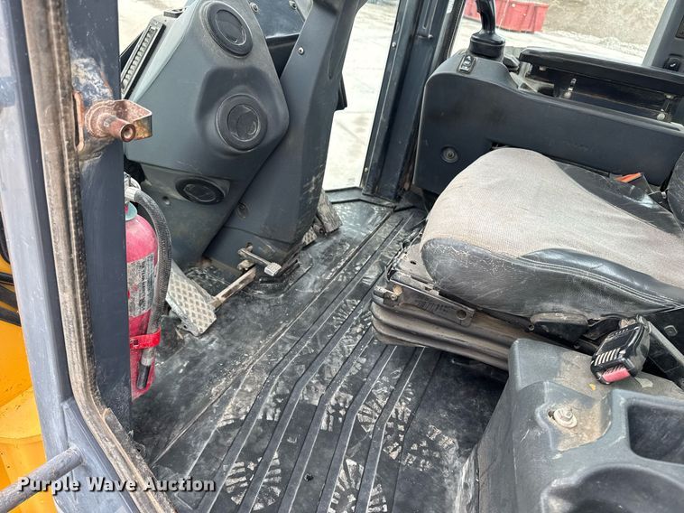 image for item DV2707 2013 John Deere 644K wheel loader