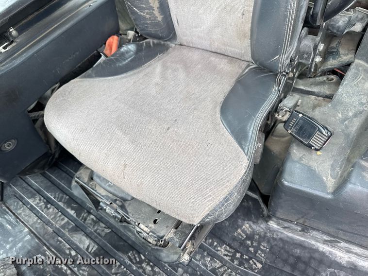 image for item DV2707 2013 John Deere 644K wheel loader