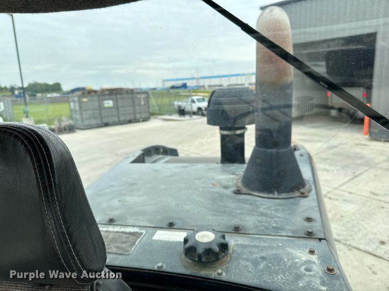 image for item DV2707 2013 John Deere 644K wheel loader