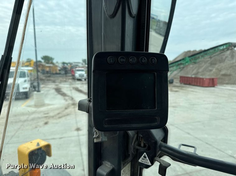 image for item DV2707 2013 John Deere 644K wheel loader