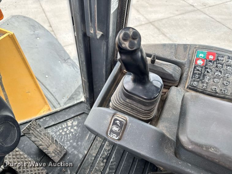 image for item DV2707 2013 John Deere 644K wheel loader