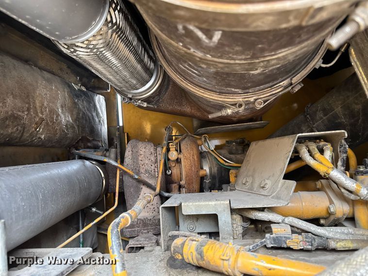 image for item DV2707 2013 John Deere 644K wheel loader