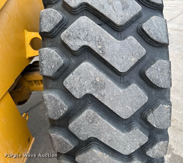 image for item DV2707 2013 John Deere 644K wheel loader
