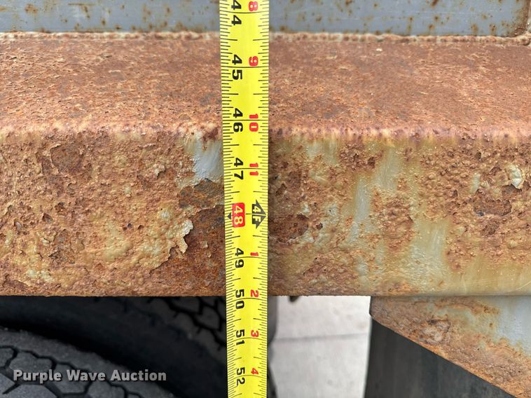 image for item DV2708 2004 Freightliner Business Class M2 dump truck