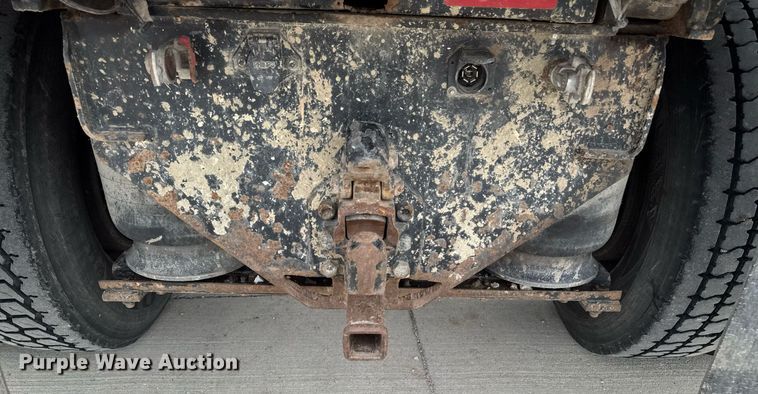 image for item DV2708 2004 Freightliner Business Class M2 dump truck