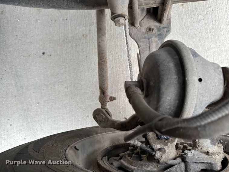 image for item DV2708 2004 Freightliner Business Class M2 dump truck