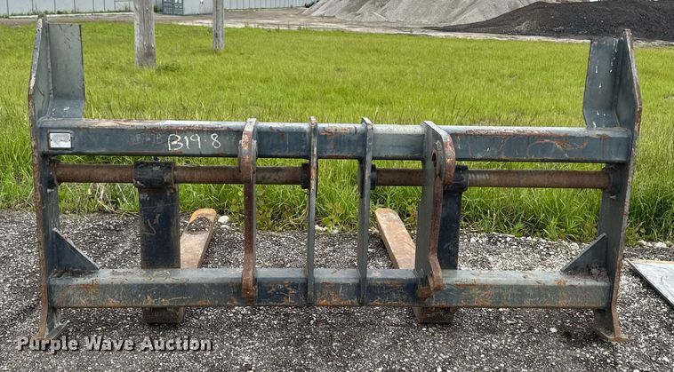 image for item DV2709 Paladin Komatsu wheel loader forks