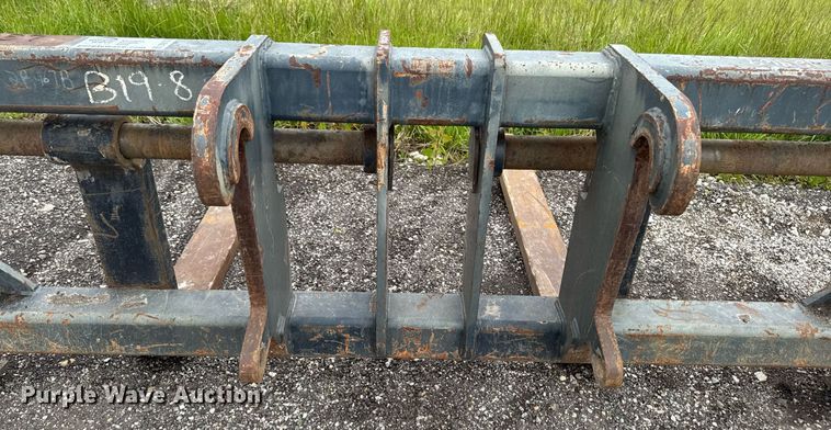 image for item DV2709 Paladin Komatsu wheel loader forks