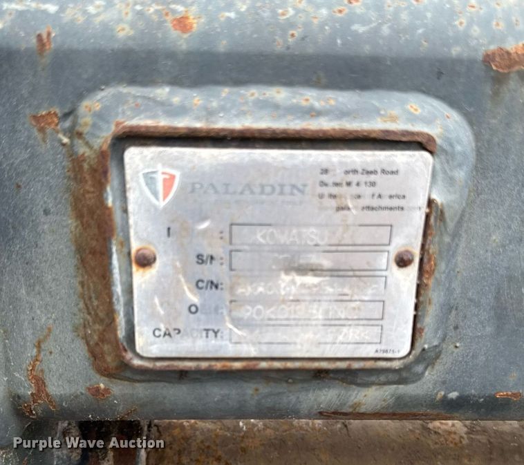 image for item DV2709 Paladin Komatsu wheel loader forks