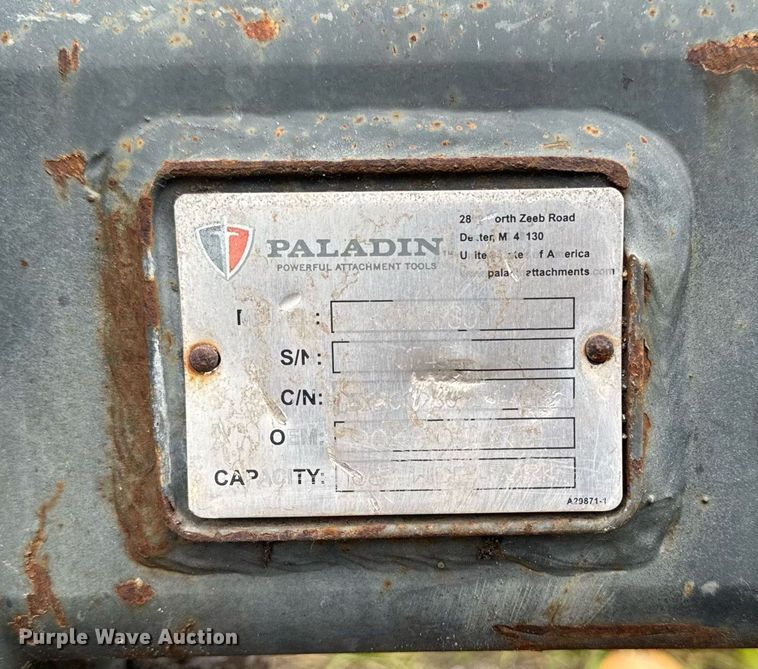 image for item DV2709 Paladin Komatsu wheel loader forks