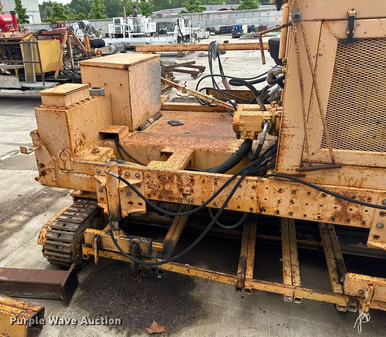 image for item DV2710 Gomaco GT-6000-120 paver