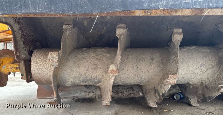 image for item DV2710 Gomaco GT-6000-120 paver