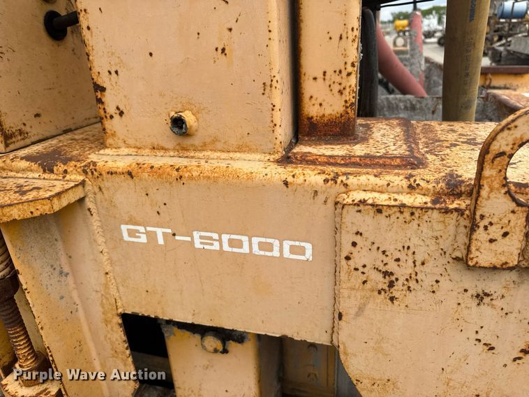 image for item DV2710 Gomaco GT-6000-120 paver