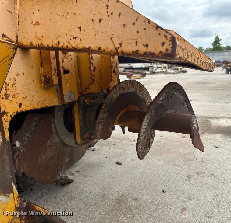 image for item DV2710 Gomaco GT-6000-120 paver