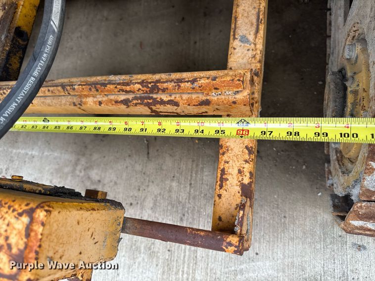 image for item DV2710 Gomaco GT-6000-120 paver