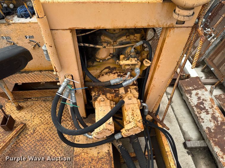 image for item DV2710 Gomaco GT-6000-120 paver