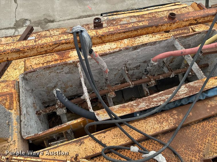 image for item DV2710 Gomaco GT-6000-120 paver