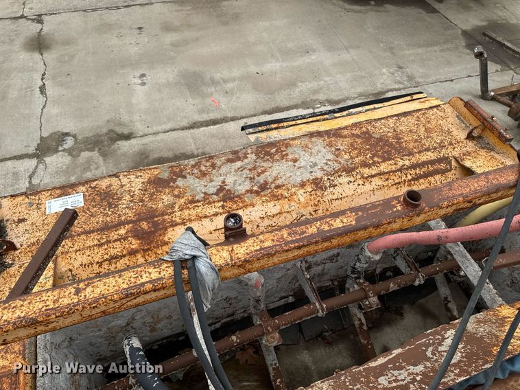 image for item DV2710 Gomaco GT-6000-120 paver