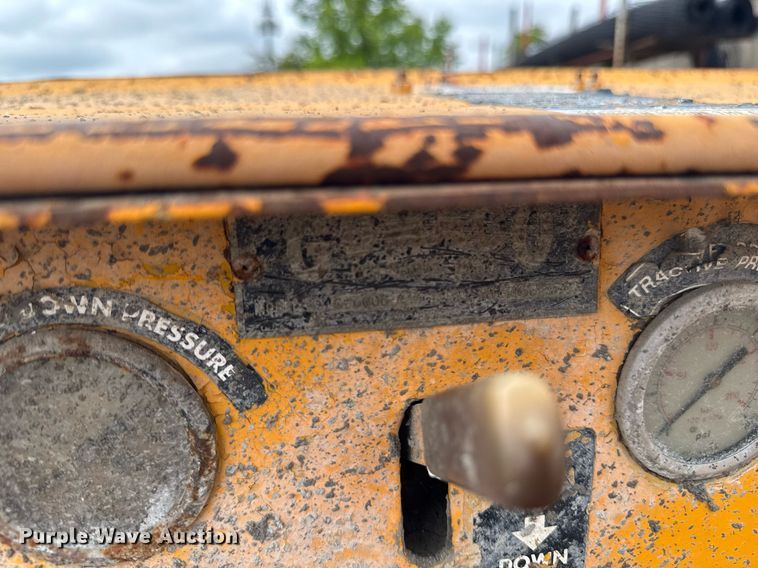 image for item DV2710 Gomaco GT-6000-120 paver