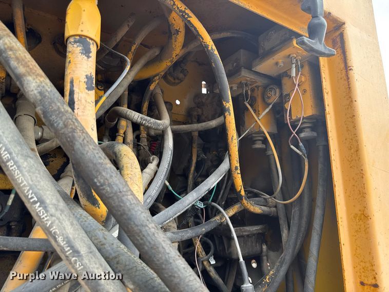 image for item DV2710 Gomaco GT-6000-120 paver