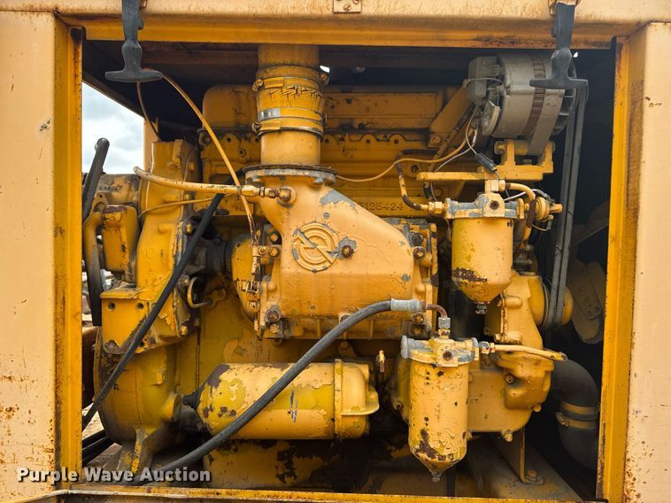 image for item DV2710 Gomaco GT-6000-120 paver