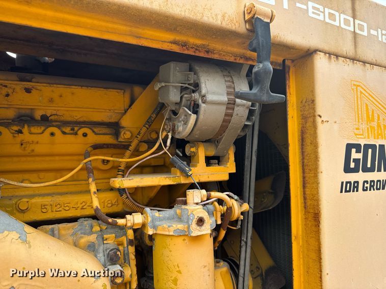 image for item DV2710 Gomaco GT-6000-120 paver