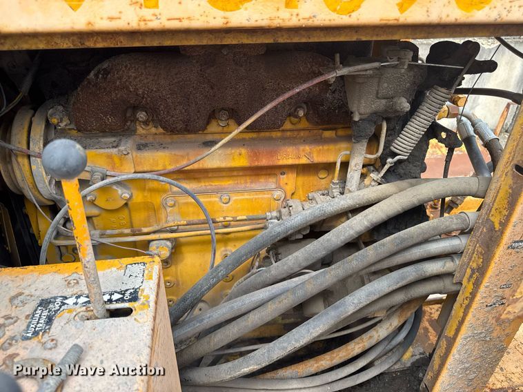 image for item DV2710 Gomaco GT-6000-120 paver