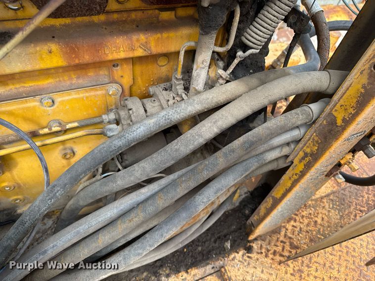 image for item DV2710 Gomaco GT-6000-120 paver