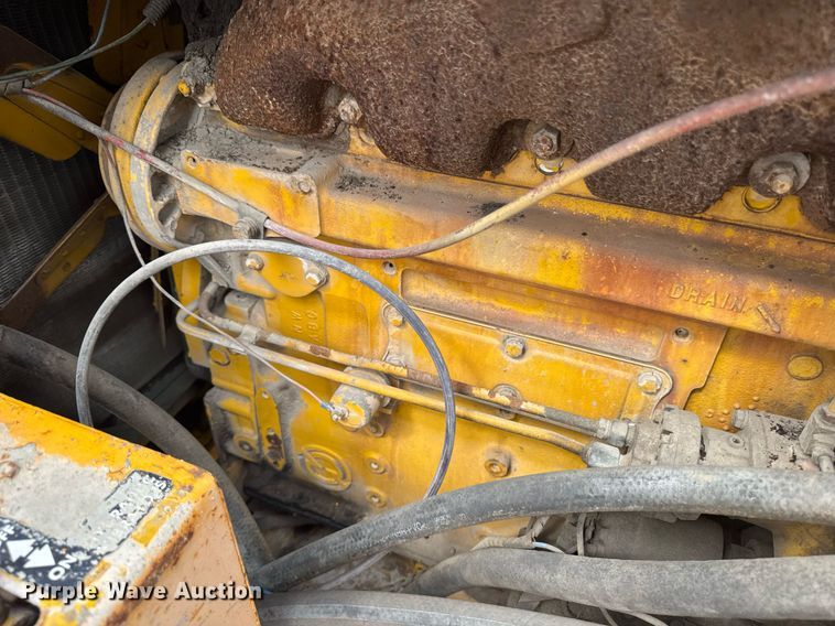 image for item DV2710 Gomaco GT-6000-120 paver