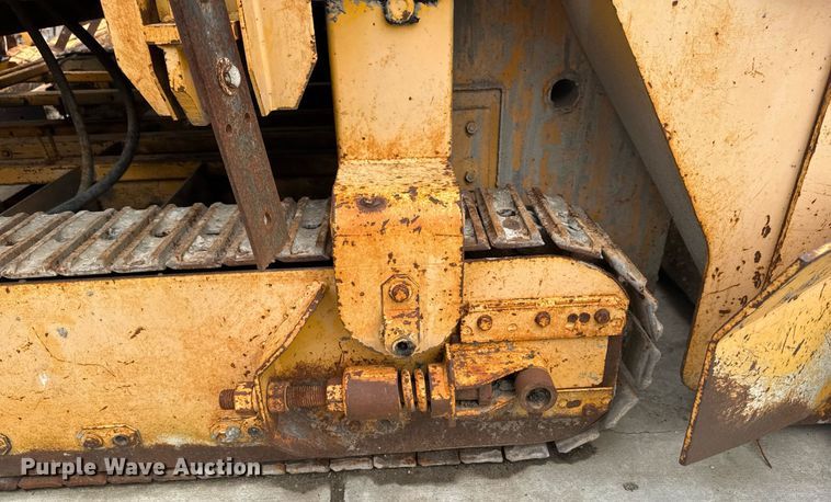 image for item DV2710 Gomaco GT-6000-120 paver