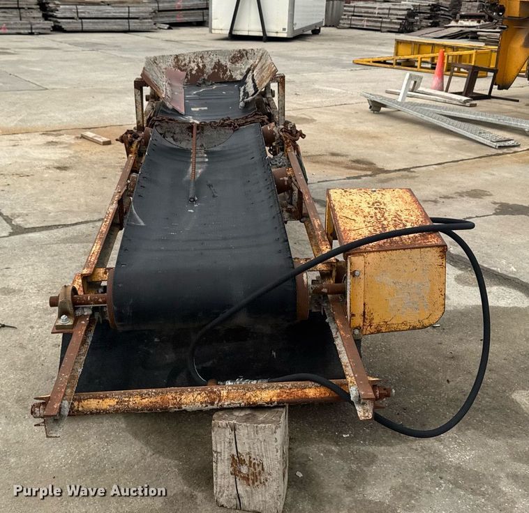 image for item DV2710 Gomaco GT-6000-120 paver