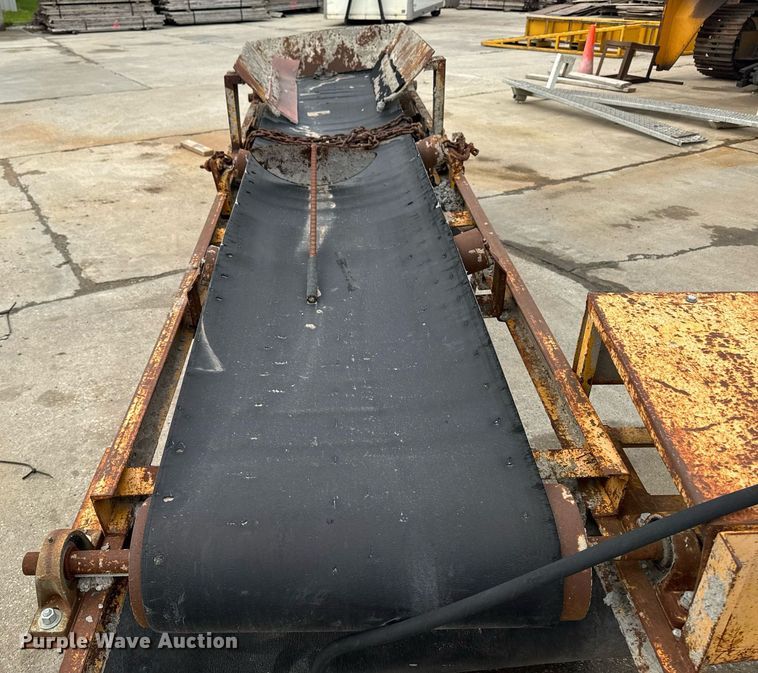 image for item DV2710 Gomaco GT-6000-120 paver