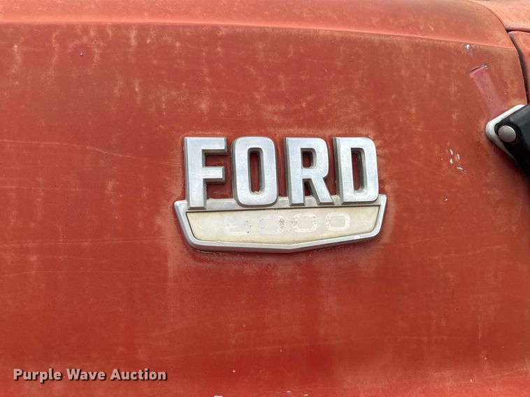 image for item DV2712 1979 Ford 8000 water truck