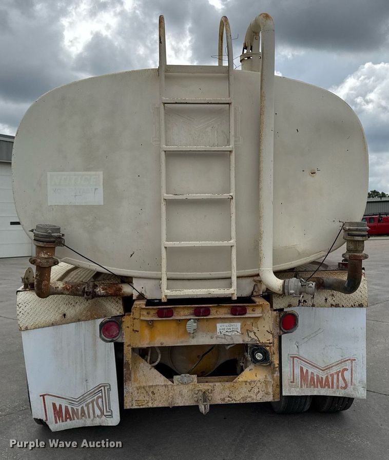 image for item DV2712 1979 Ford 8000 water truck