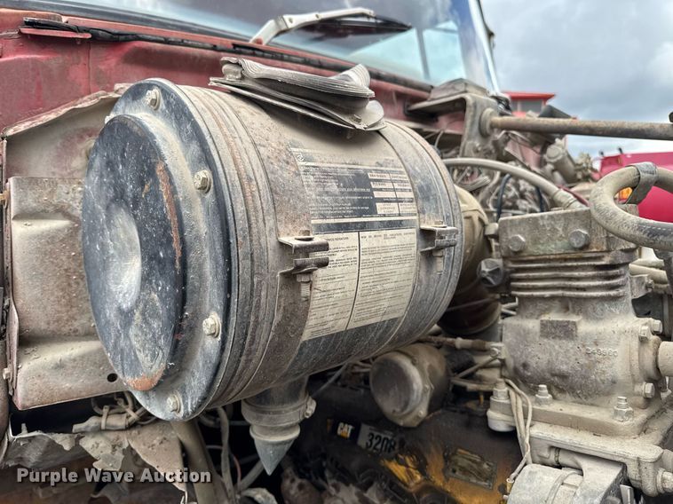 image for item DV2712 1979 Ford 8000 water truck