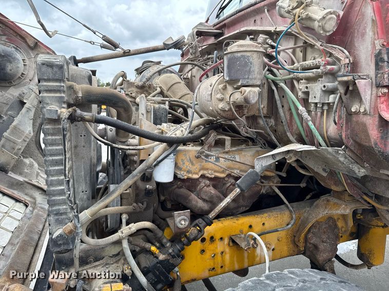 image for item DV2712 1979 Ford 8000 water truck