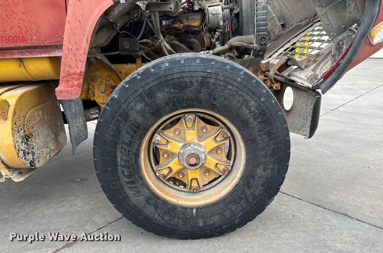 image for item DV2712 1979 Ford 8000 water truck