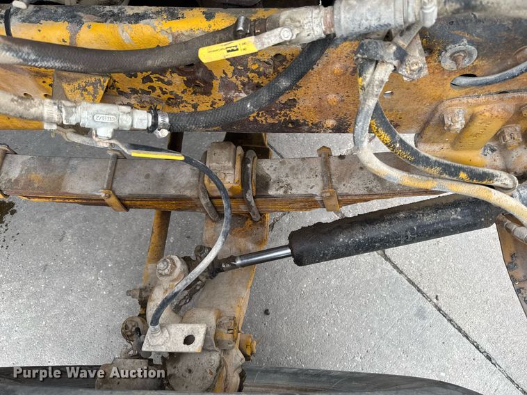 image for item DV2712 1979 Ford 8000 water truck