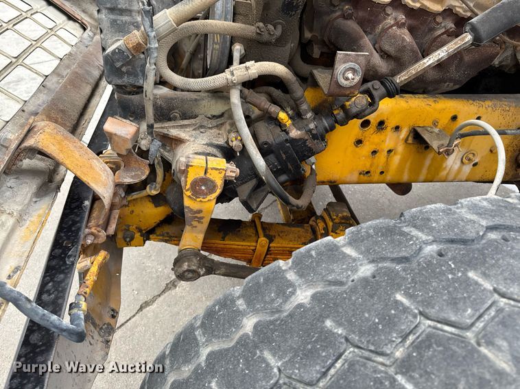 image for item DV2712 1979 Ford 8000 water truck