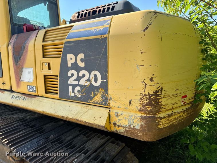 image for item DV4051 2006 Komatsu PC220LC-8 excavator