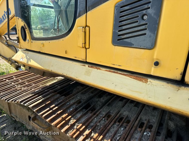 image for item DV4051 2006 Komatsu PC220LC-8 excavator
