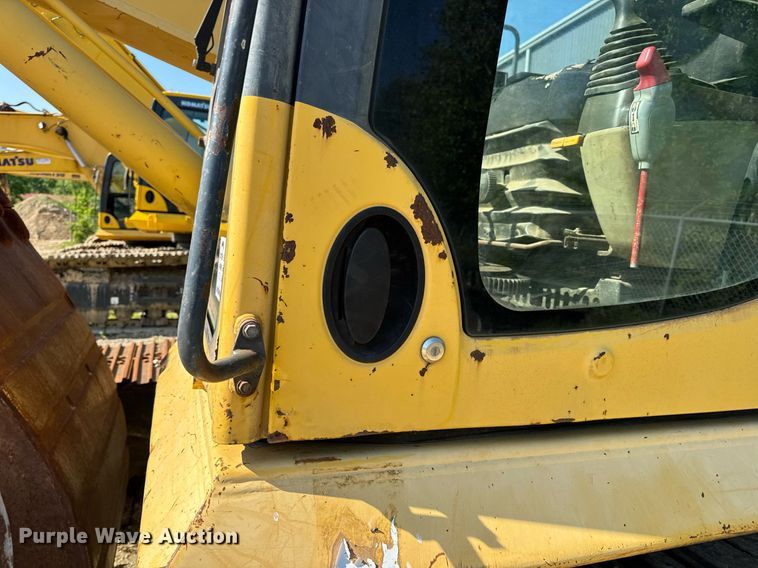 image for item DV4051 2006 Komatsu PC220LC-8 excavator