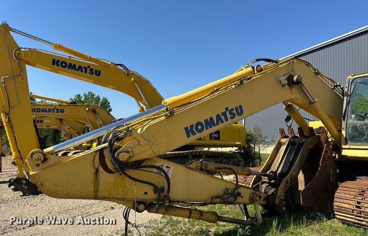 image for item DV4051 2006 Komatsu PC220LC-8 excavator